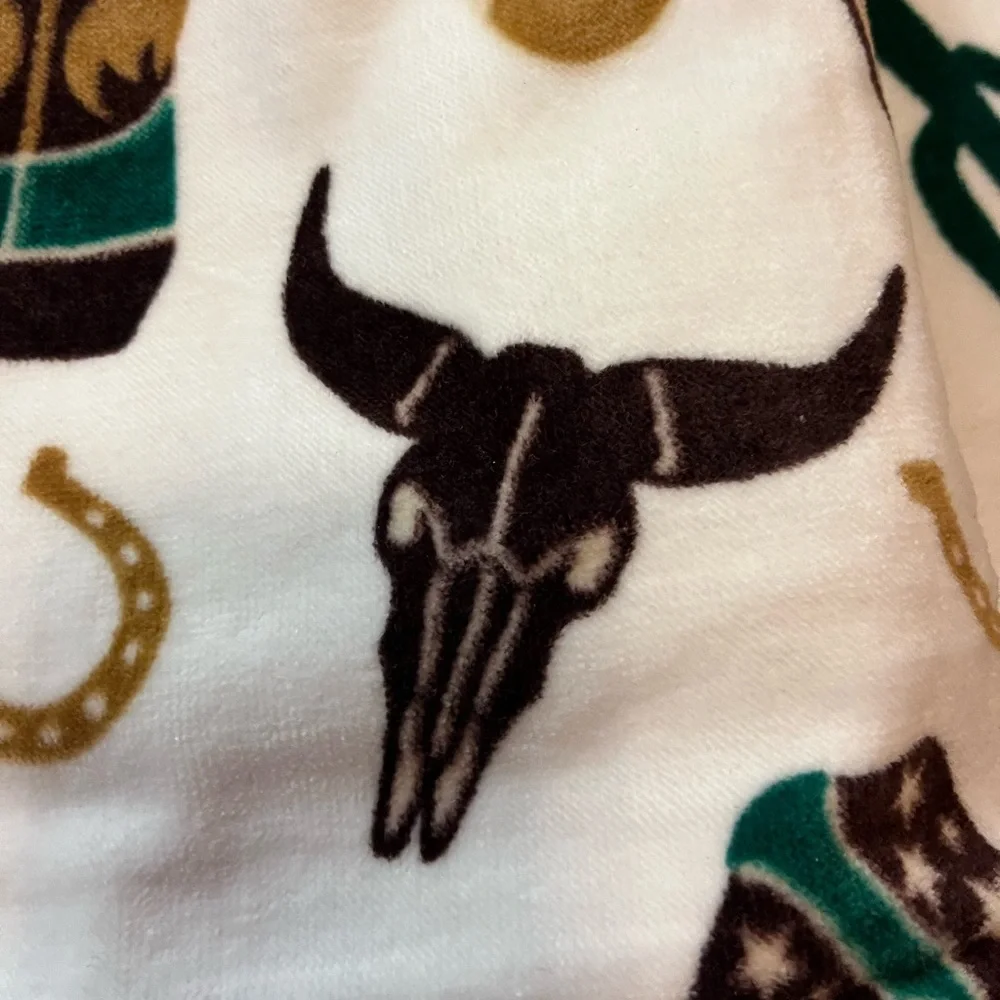 🆕 Truly Lou Western Cowboy Beach Towel Oversized VIRAL